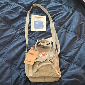 NWT Fjallraven Kanken Sling Bag